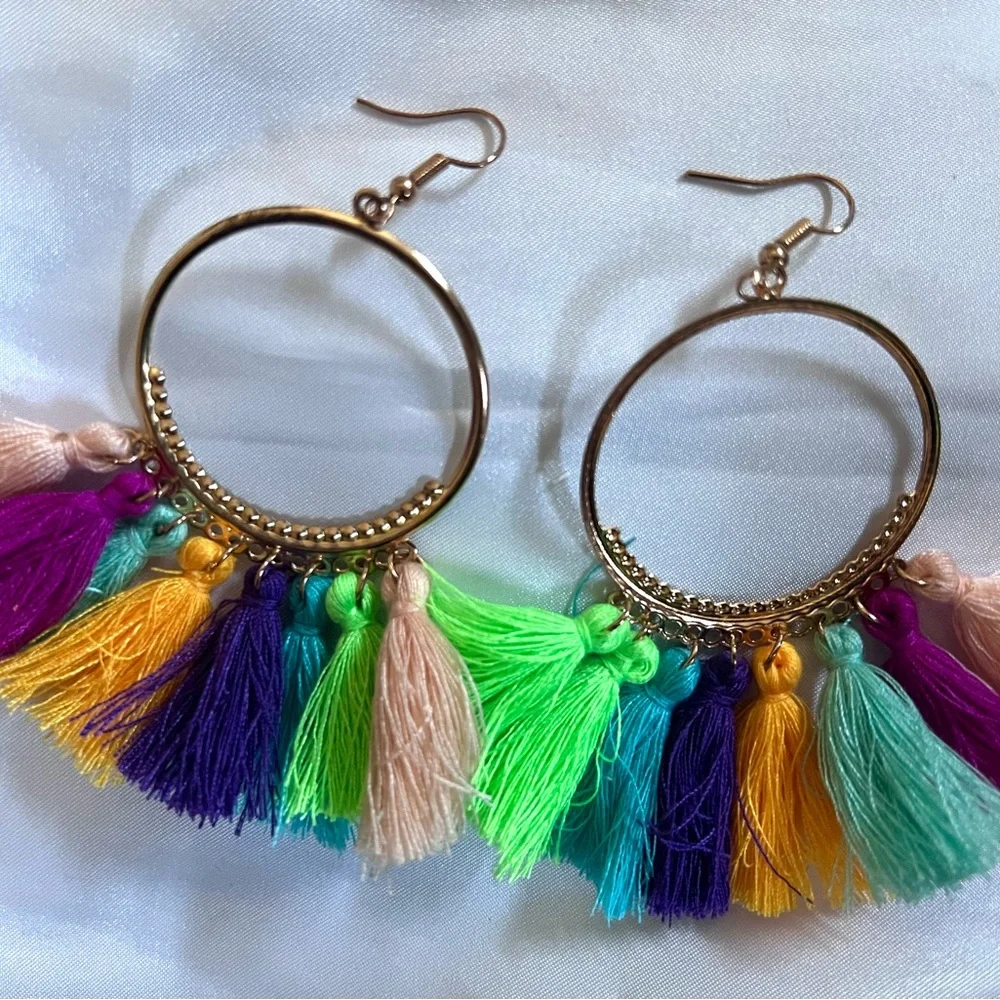 EARRINGS BOHO Hoop Multi-Colorful Tassels NWOT